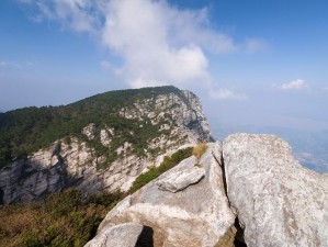 小鸡宝宝考考你：庐山之巅，中国何方？探寻其所在省份的奥秘