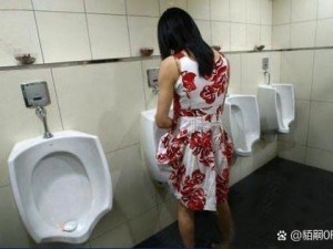 久久偷看各类wc女厕嘘嘘污黄;久久偷看各类 wc 女厕嘘嘘，这是一种怎样的行为？