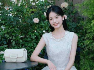 李丽莎大尺度上门商务女，尺度惊人引发全网热议